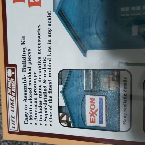 N Scale Model Train Factory Building JR Tool Company #7408 Sealed in Box - Picture 5 of 7